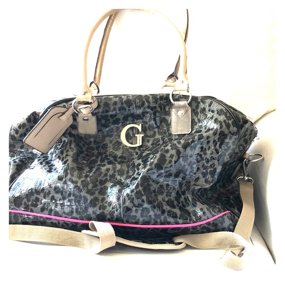 guess overnight bag